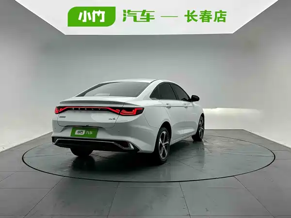 Geely Emgrand L 2022