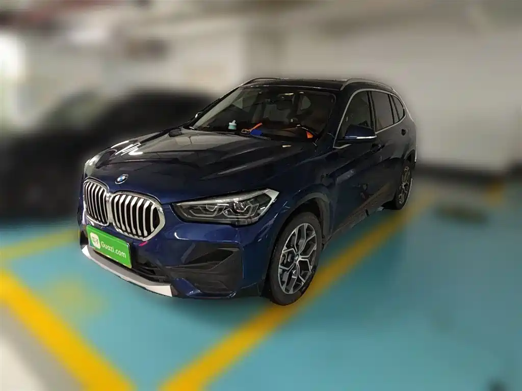 BMW X1 2022 — фото 1