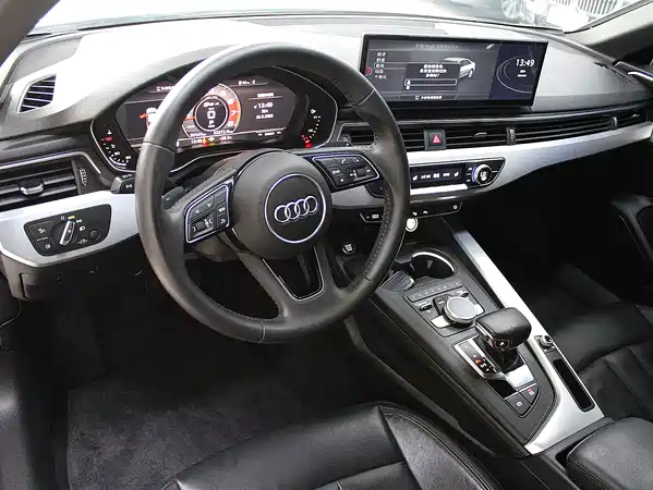 Audi A4L 2019