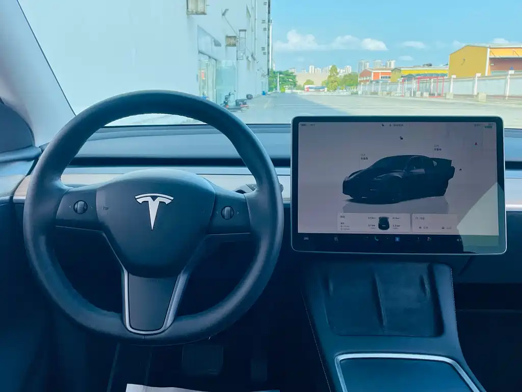 Tesla Model Y 2022 — фото 17