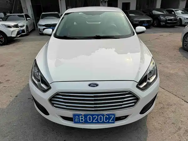 Ford Escort 2018