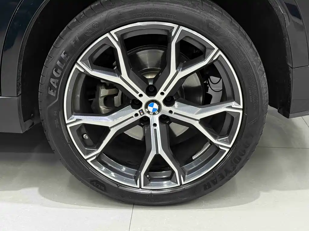 BMW X5 2023 — фото 11