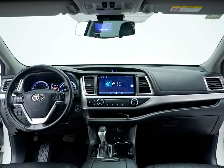 Toyota Highlander 2018 — фото 3