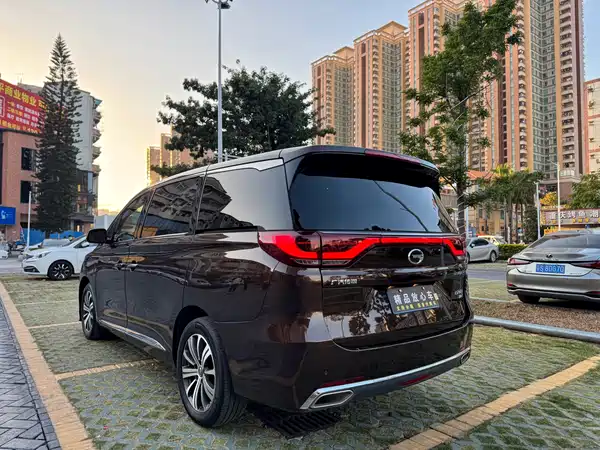 GAC Trumpchi M8 2018