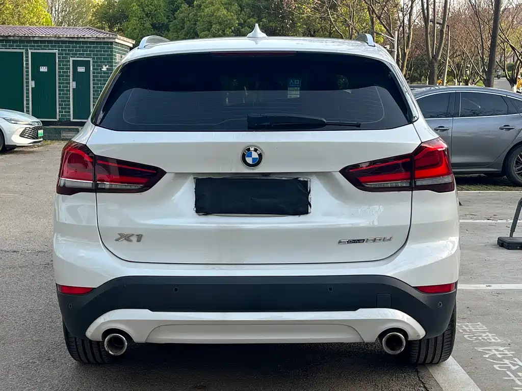 BMW X1 2021 — фото 6