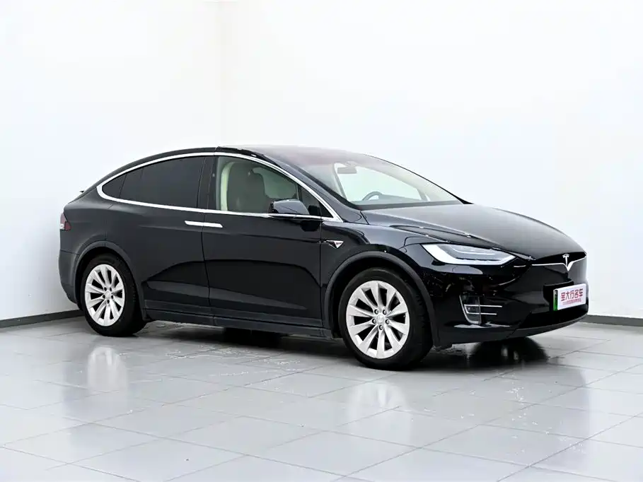 Tesla Model X 2017