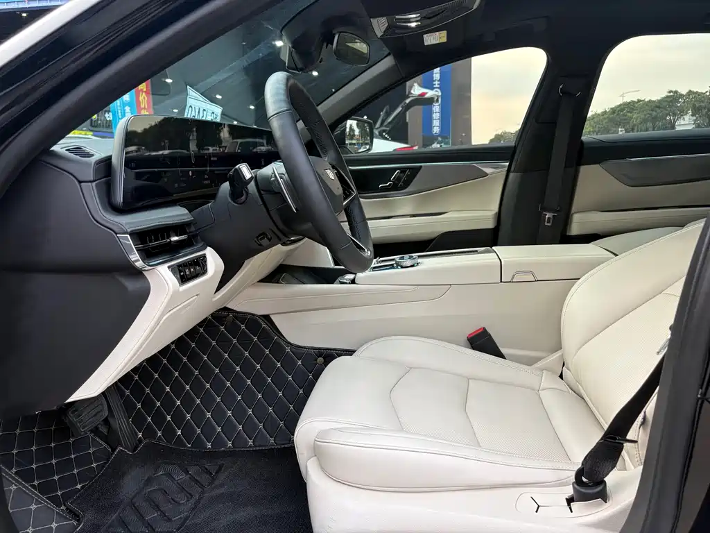 Cadillac CT6 2024 — фото 12
