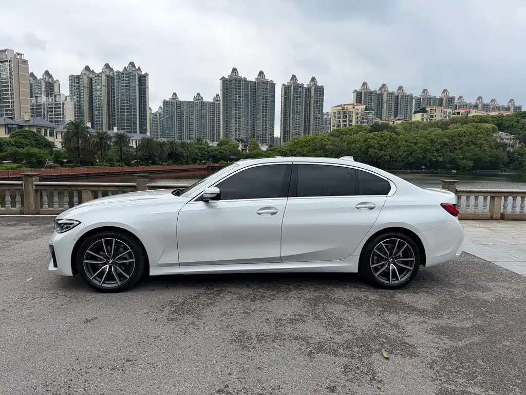 BMW 3 Series 2020