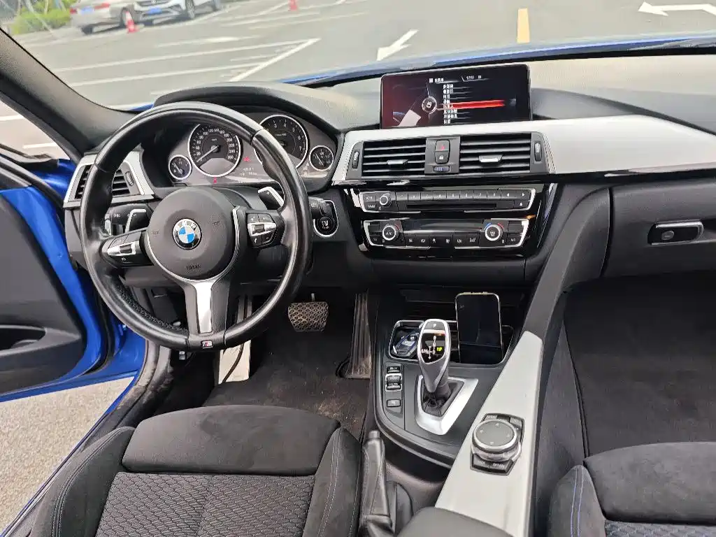 BMW 3 Series 2016 — фото 10