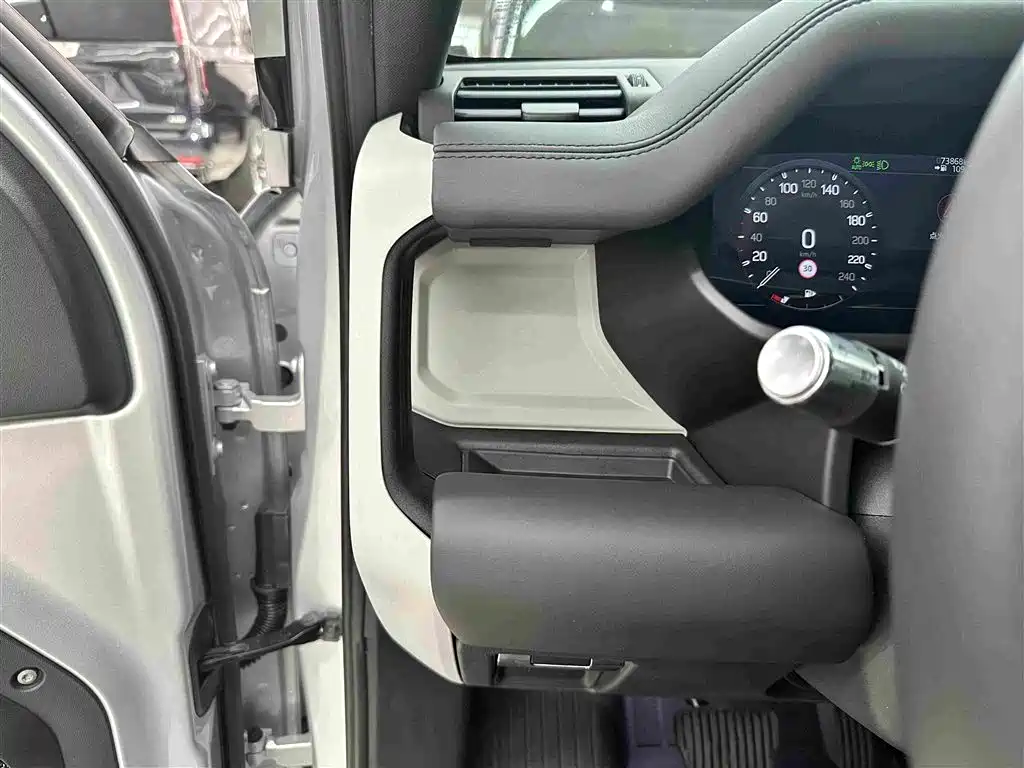 Land Rover Defender 2020 — фото 6