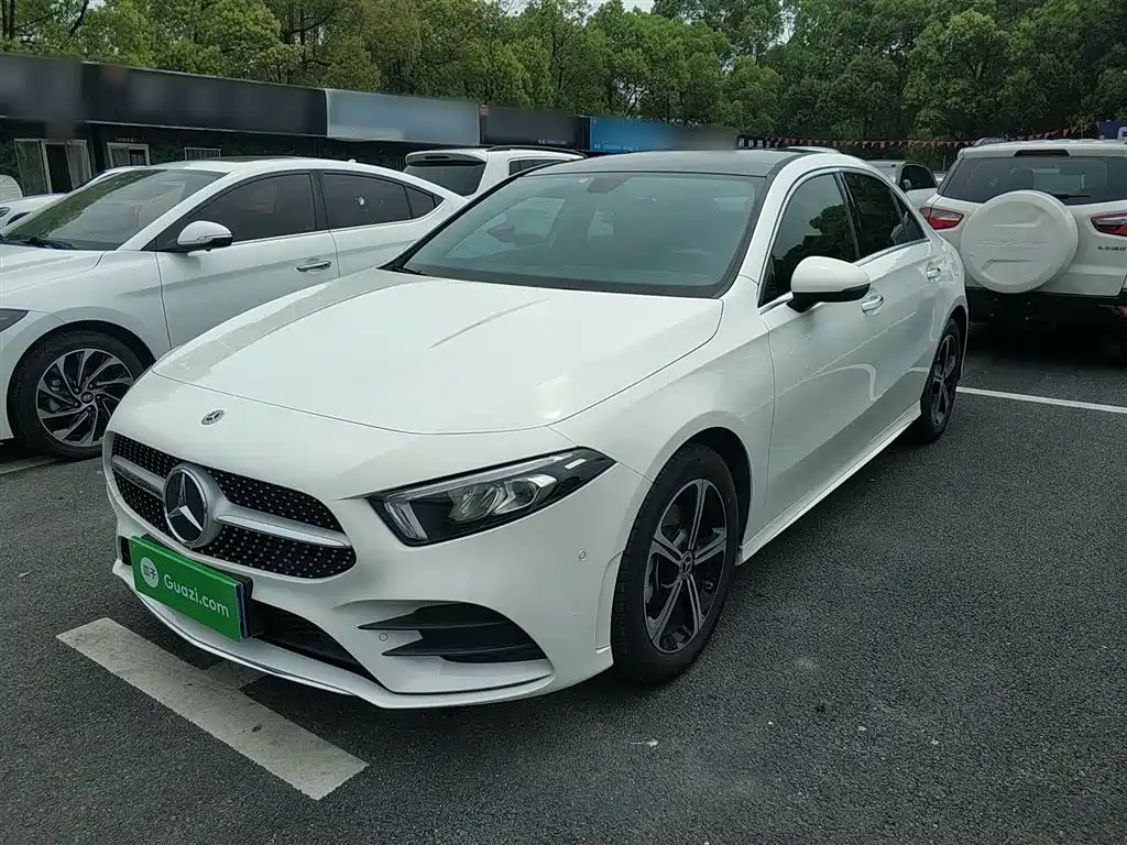 Mercedes-Benz A-Class 2023 — фото 2