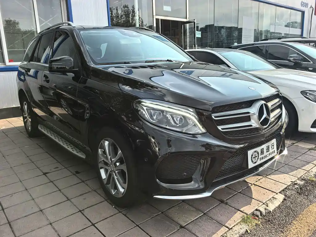 Mercedes-Benz GLE 2015