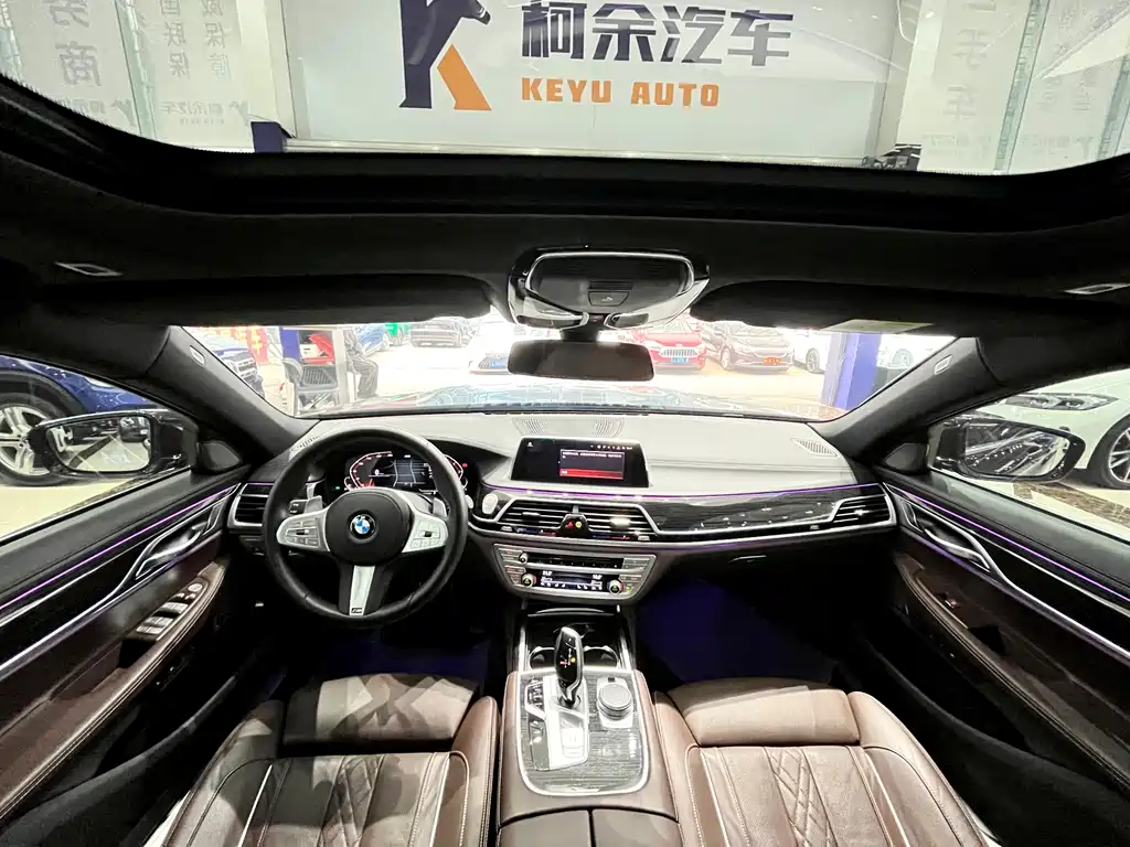 BMW 7 Series 2019 — фото 9