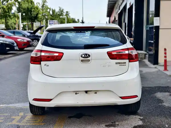 Kia K2 2014