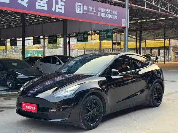 Tesla Model Y 2022