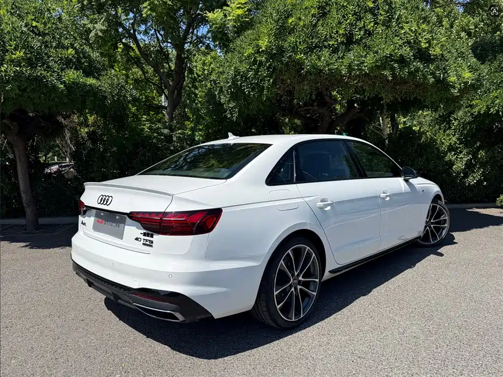 Audi A4L 2023