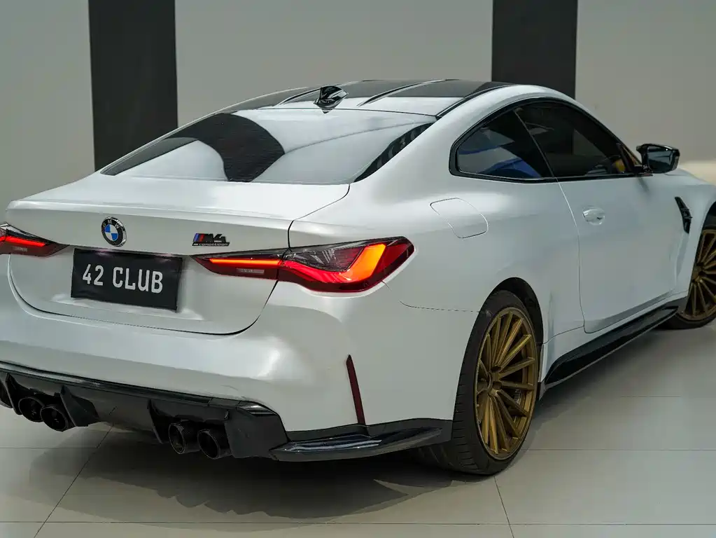 BMW M4 2022 — фото 2