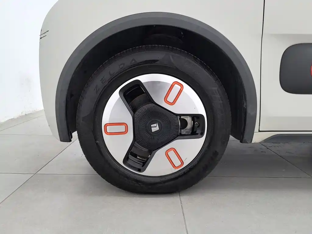 Baojun Kiwi EV 2022 — фото 17