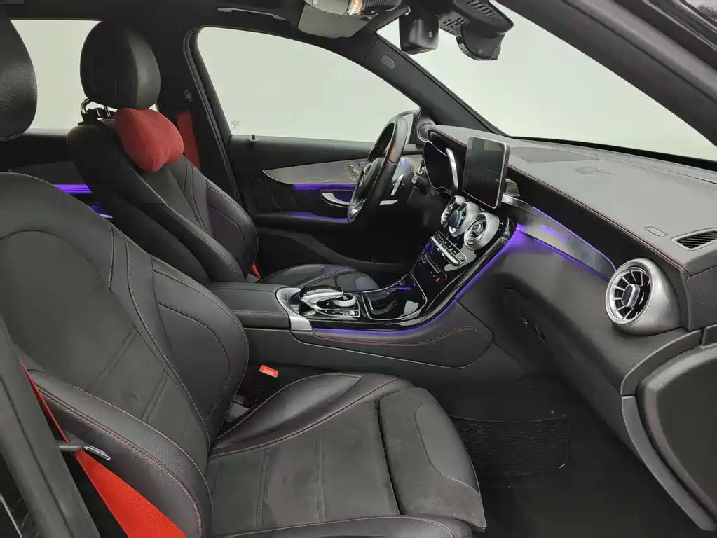 Mercedes-Benz GLC AMG 2018 — фото 19