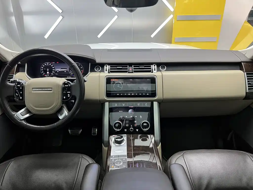 Land Rover Range Rover 2021 — фото 26