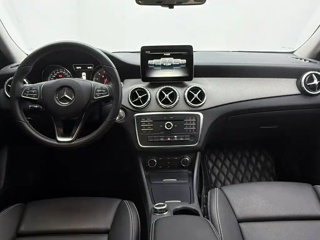 Mercedes-Benz GLA 2017