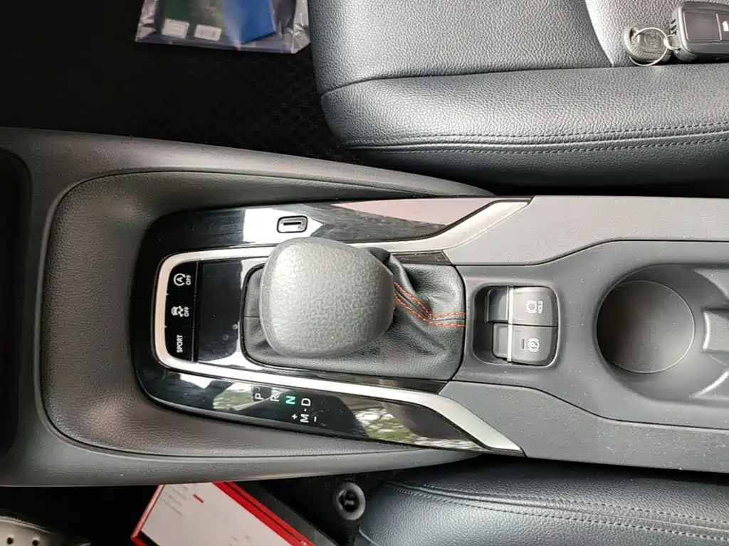 Toyota Corolla 2021 — фото 13