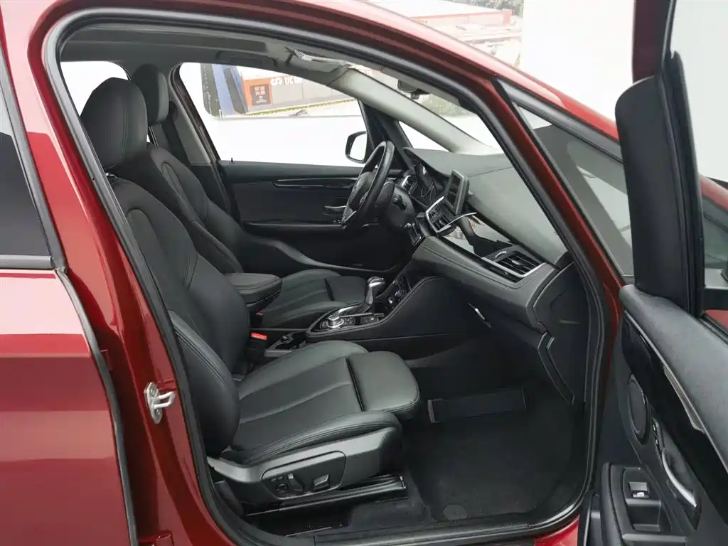 BMW 2 Series Active Tourer 2016 — фото 23