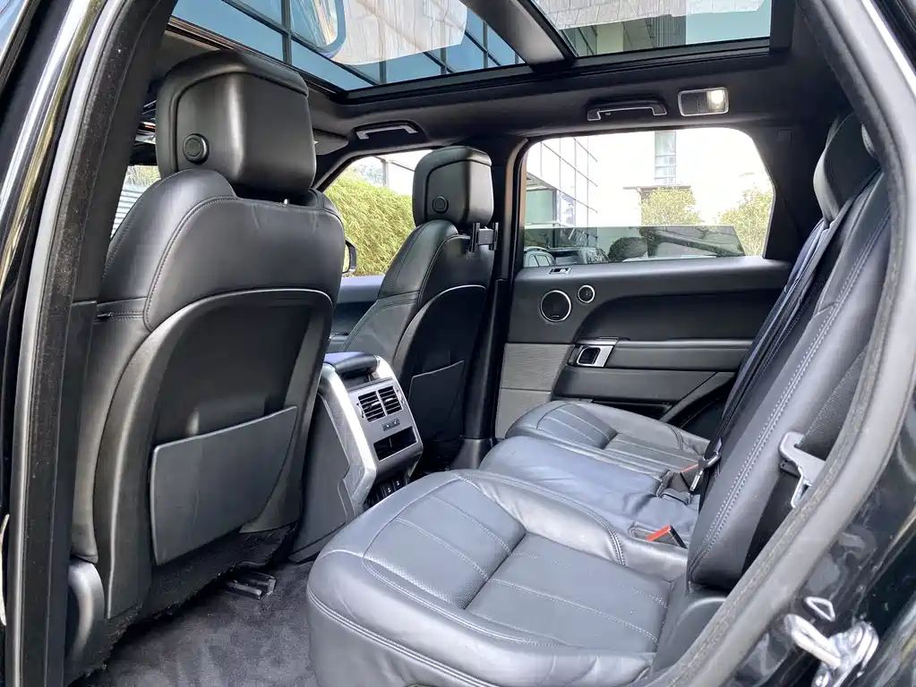Land Rover Range Rover Sport 2019 — фото 13
