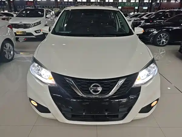 Nissan Tiida 2019