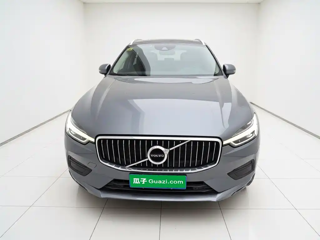 Volvo XC60 2018 — фото 24