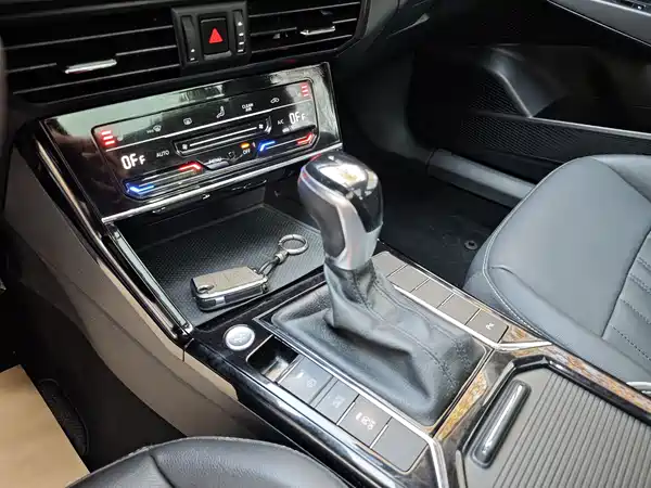Volkswagen Passat 2022