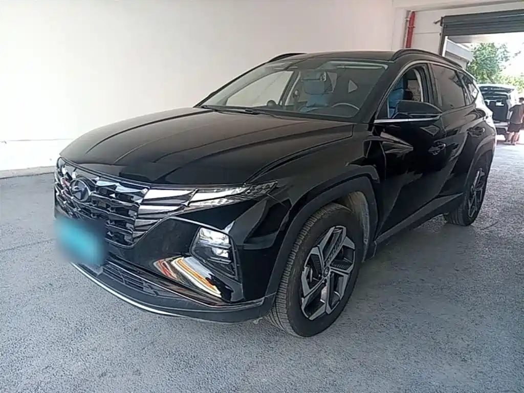 Hyundai Tucson 2023 — фото 2