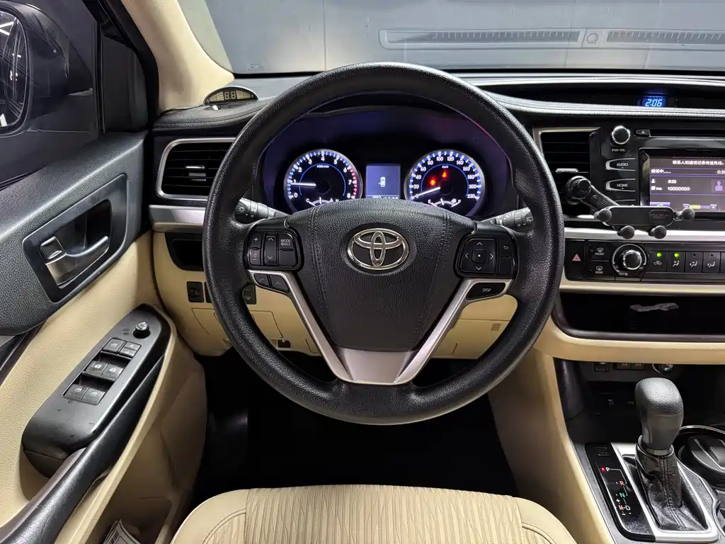 Toyota Highlander 2019 — фото 7