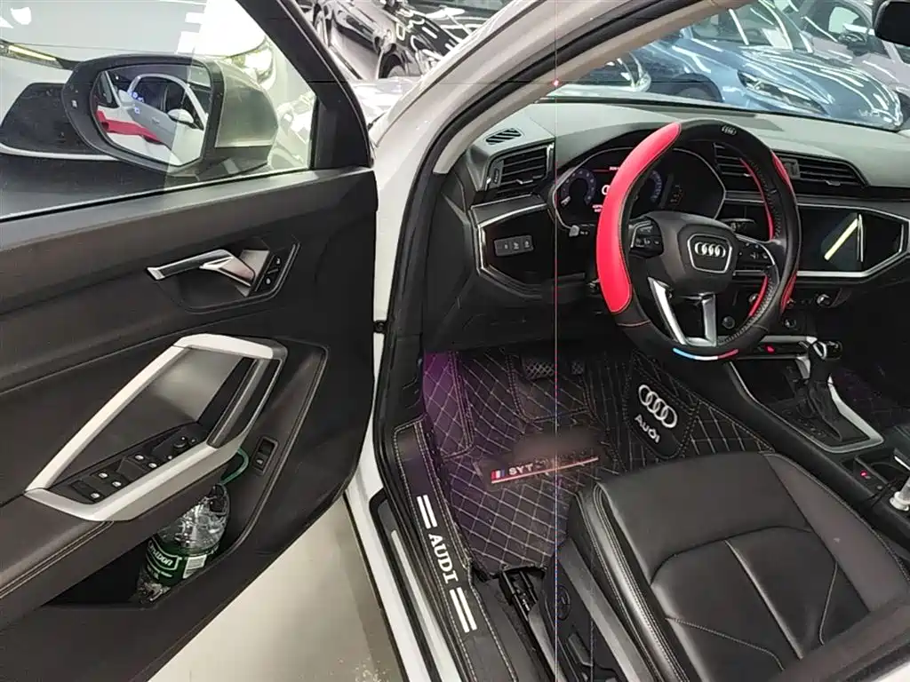 Audi Q3 2020 — фото 16