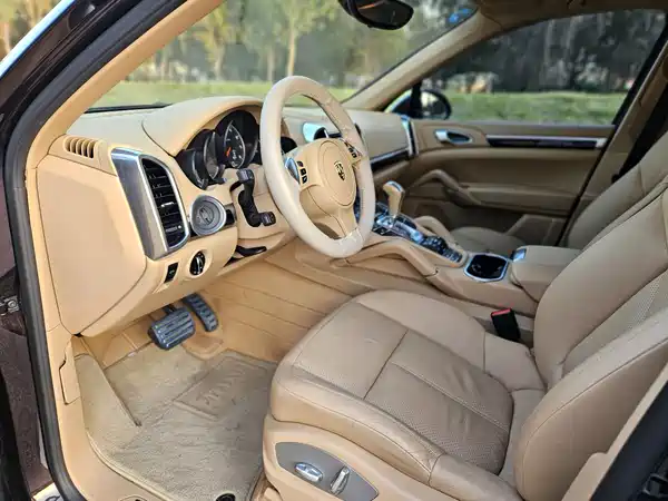 Porsche Cayenne 2014