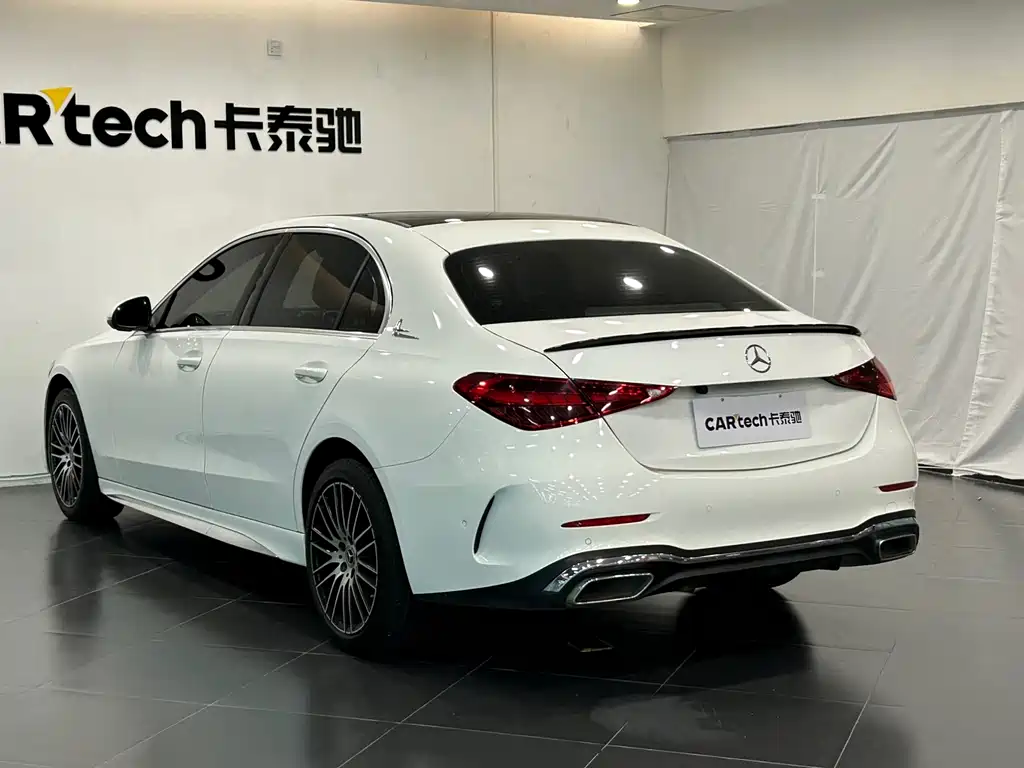 Mercedes-Benz C-Class 2023 — фото 4