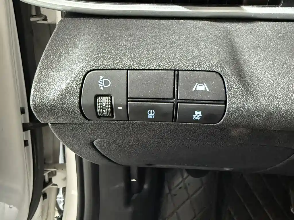 Hyundai Elantra 2022 — фото 14