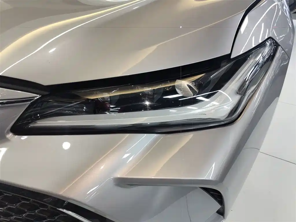 Toyota Avalon 2023 — фото 24