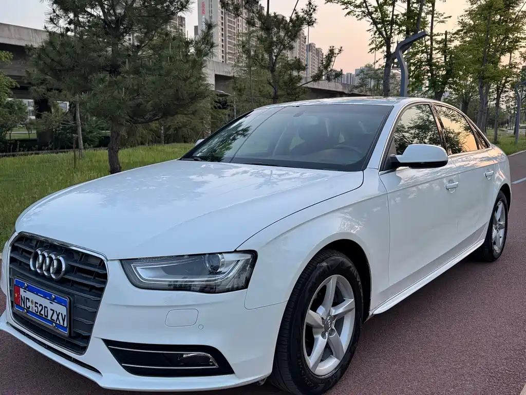 Audi A4L 2013