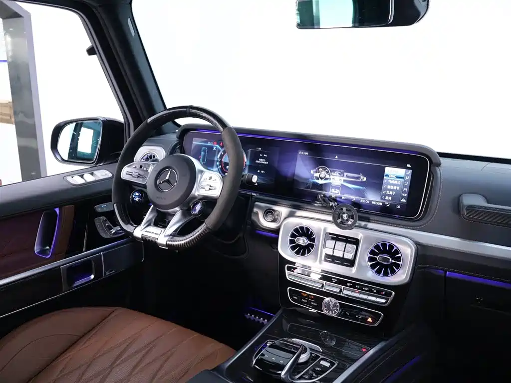 Mercedes-Benz G-Class 2024 — фото 14
