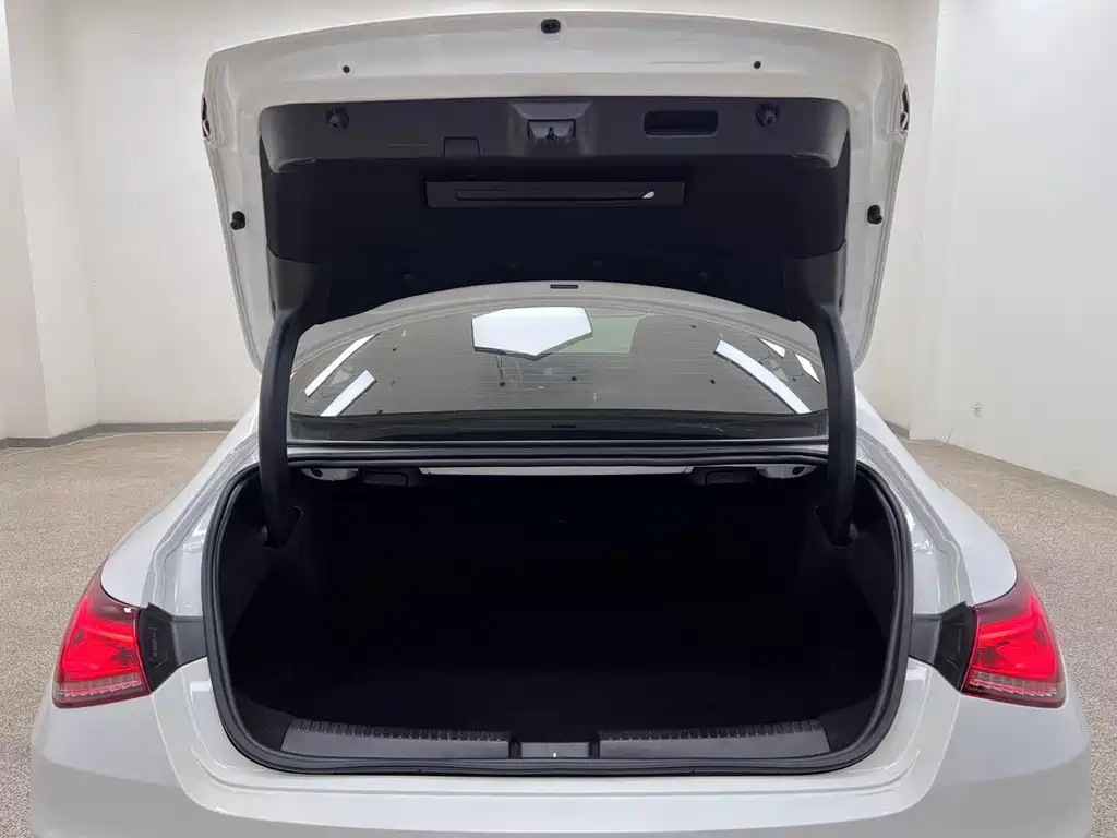 Mercedes-Benz CLA 2023 — фото 26