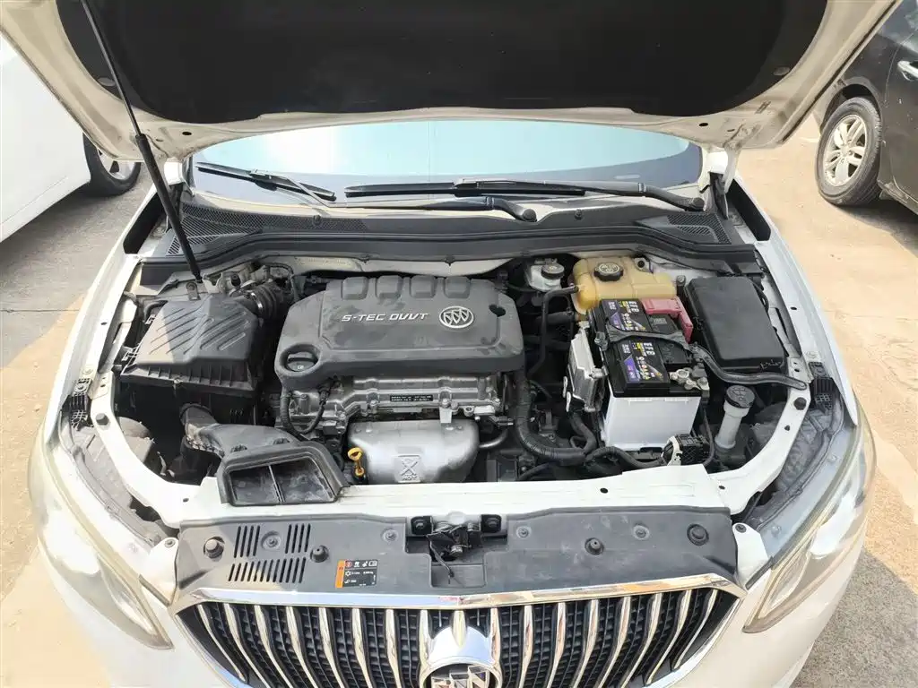 Buick Excelle 2015 — фото 16