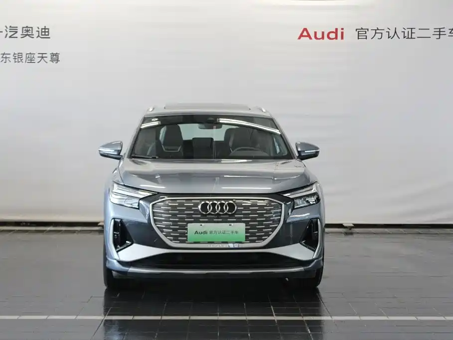 Audi Q4 E-Tron 2025 — фото 2