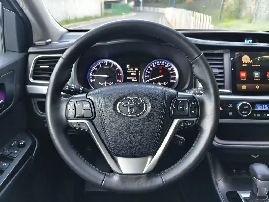 Toyota Highlander 2019 — фото 10