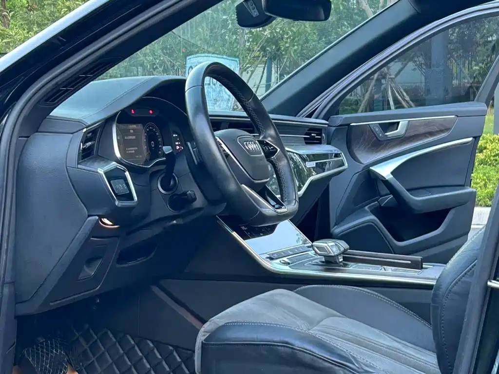 Audi A6L 2021
