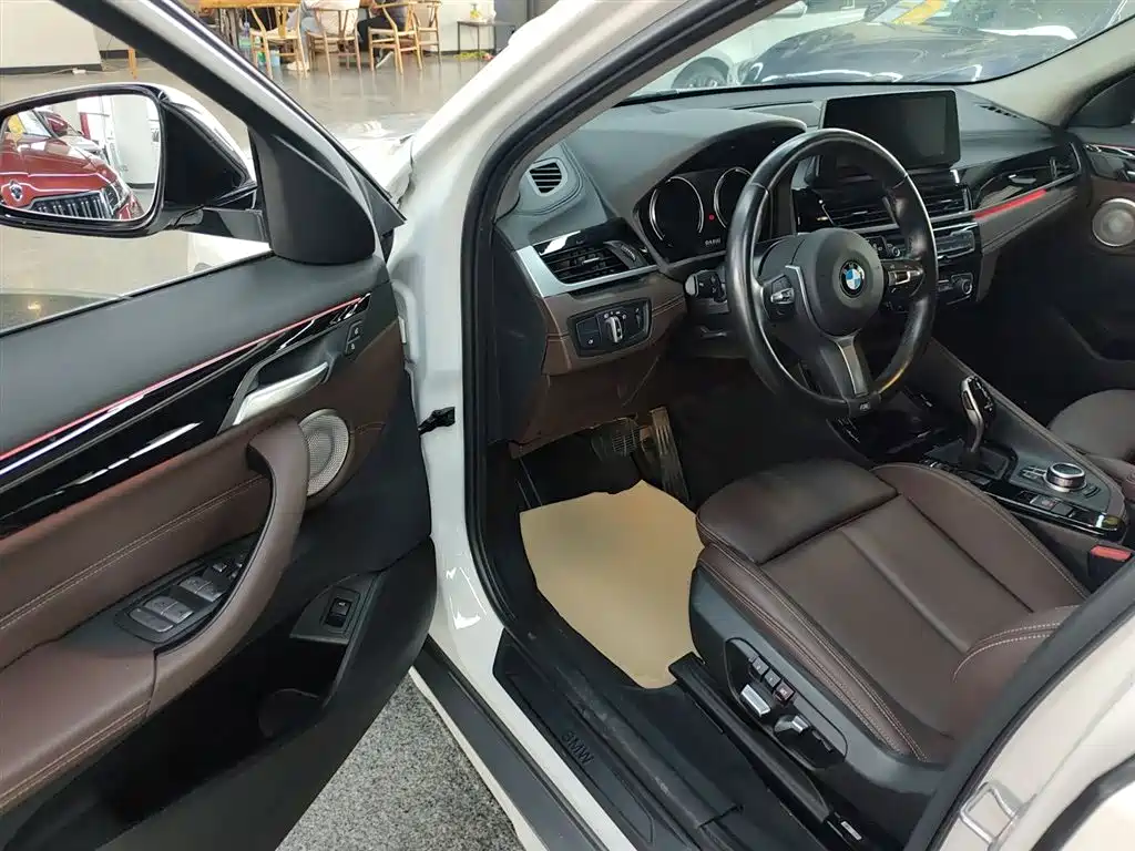 BMW X2 2022 — фото 16