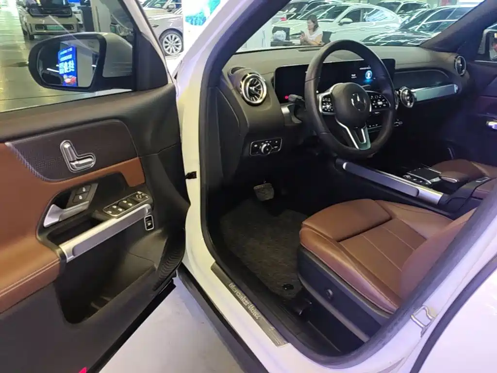 Mercedes-Benz GLB 2020 — фото 16