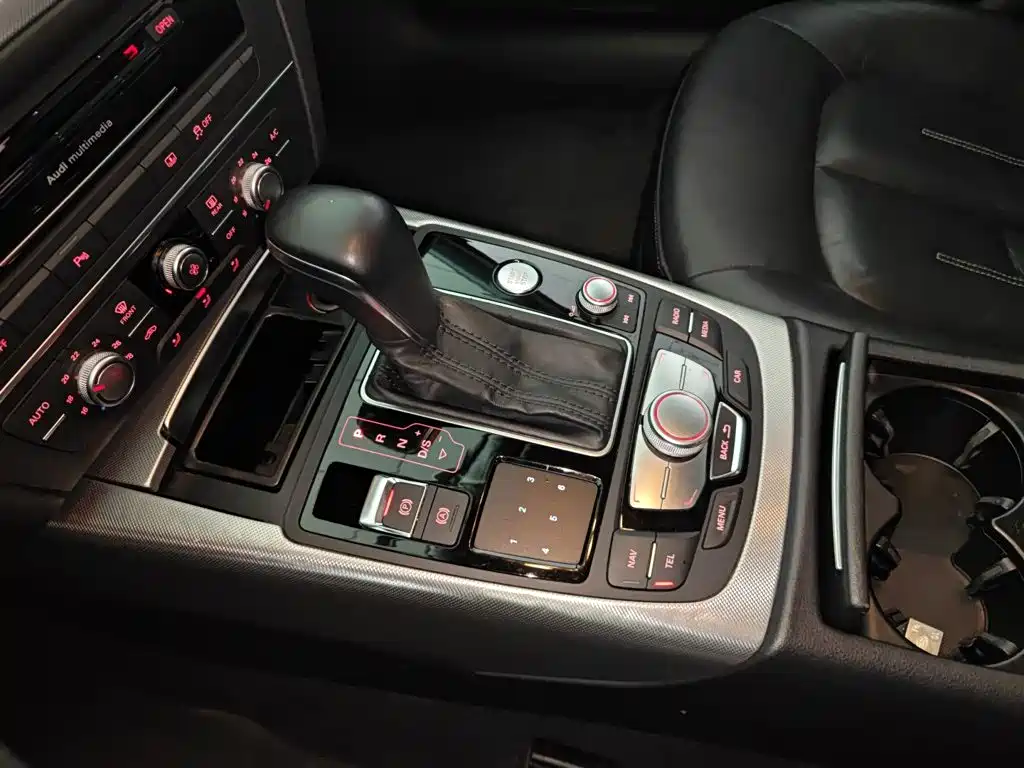 Audi A6L 2018 — фото 14