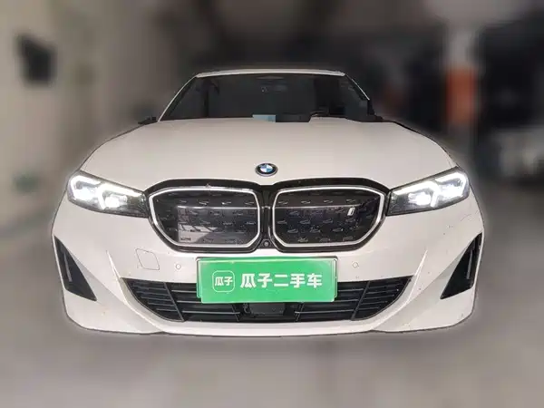 BMW i3 2024