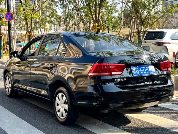 Volkswagen Santana 2013